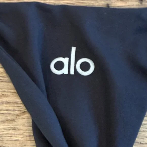 ALO Yoga Don't Get It Twisted Tank Size M *Black* - Picture 6 of 10